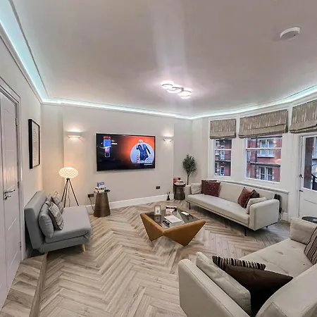 Grandeur 4-Bedroom Apartment In Baker St Near Regent'S Park